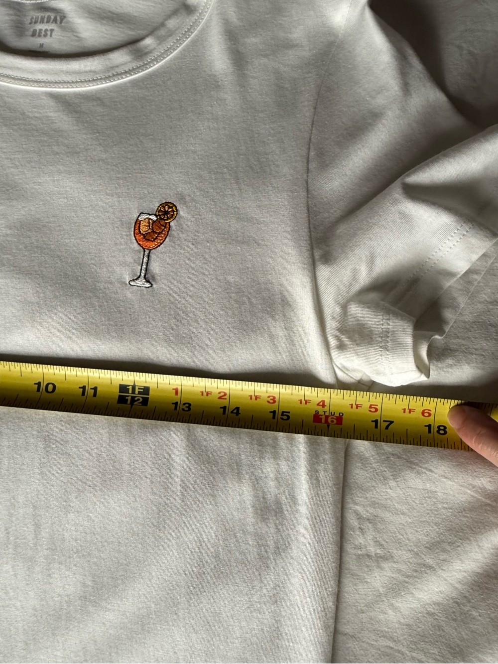 Sunday Best White Cocktail Embroidered Tee M - Picture 4 of 7